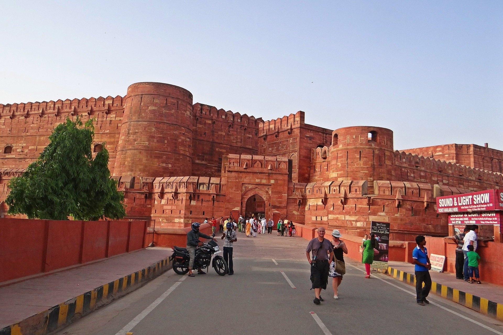Rudra.Tours: Agra Fort in Delhi leg of our Golden Tour